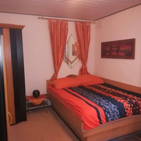 Haus Chrissy Apartment Altmuenster Bagian luar foto